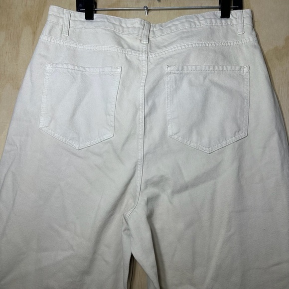 Pretty Little Thing Tall Seam Detail Wide Leg Jeans Stone Light Wash Size US 12 - Picture 7 of 9